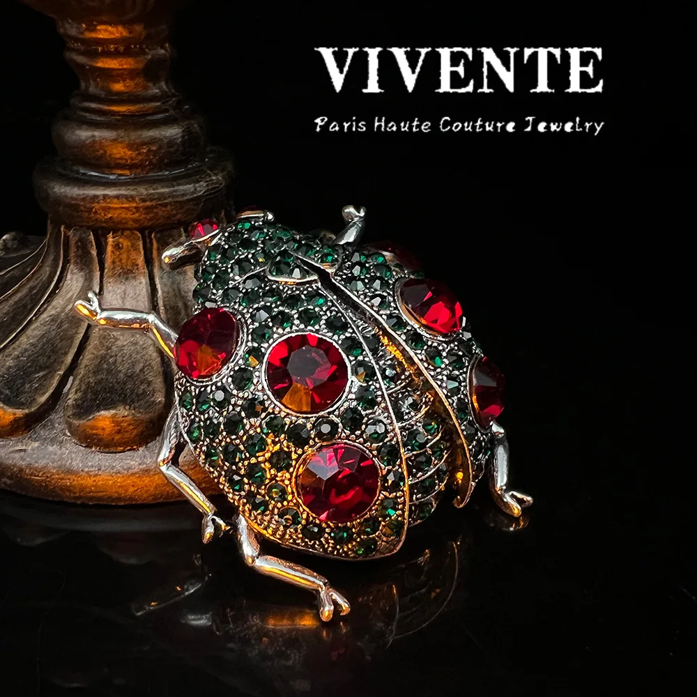 Vintage Exquistie Crystal Ladybug Pin Jewelry For Women Men Retro Classic Rhinestone Shining Boutique Insect Badges Brooches