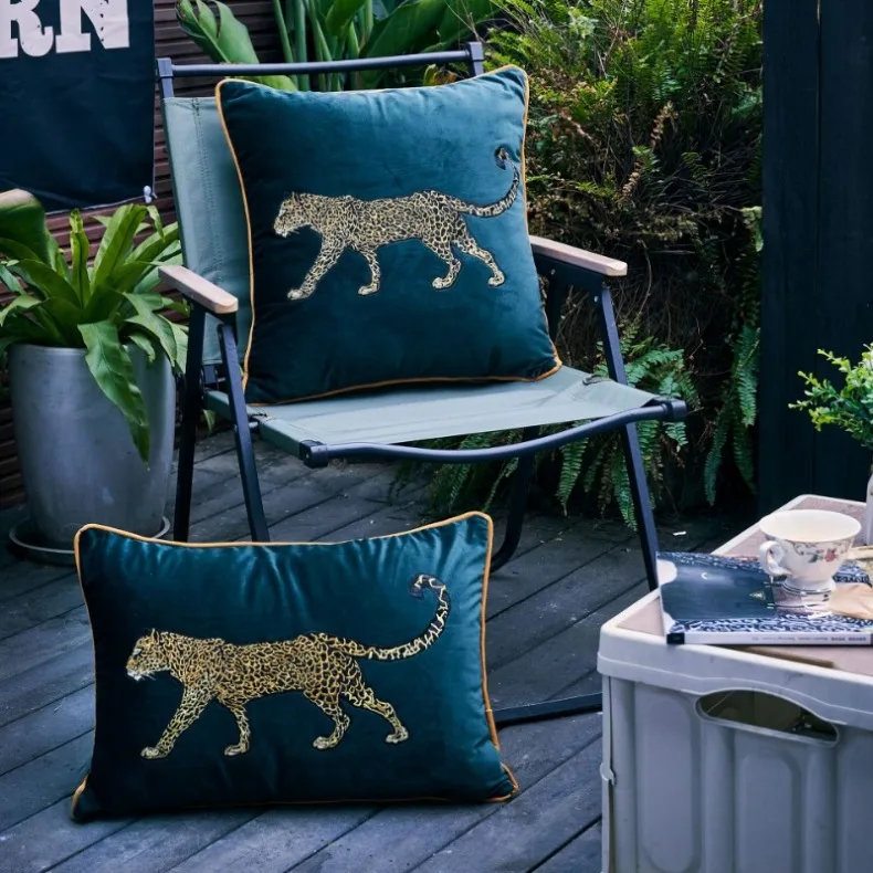 American Decorative Pillowcase Animal Parrot Leopard Embroidered Pillow Case Ornamental Pillows Blue Green Velvet Pillow Cover