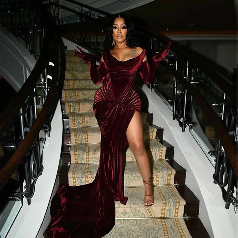 High Quality Burgundy Velvet Prom Dresses with Long Gloves Plus Size Arabic African Celebrity Dress High Slit Long Party Gowns