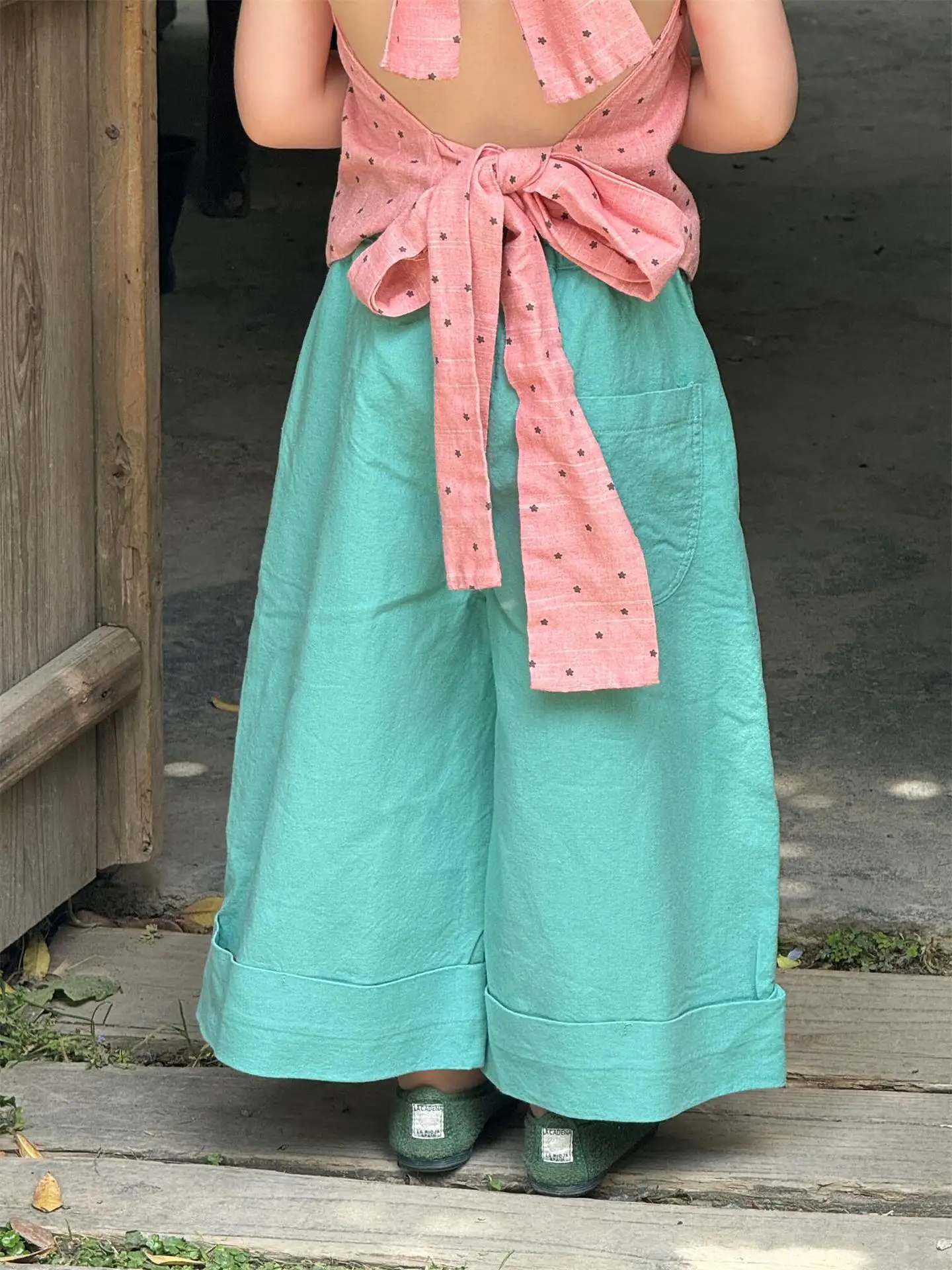 ملابس أطفال صيف 2025 سراويل بناتي جديدة بألوان زاهية سراويل قصيرة برية من Rummag