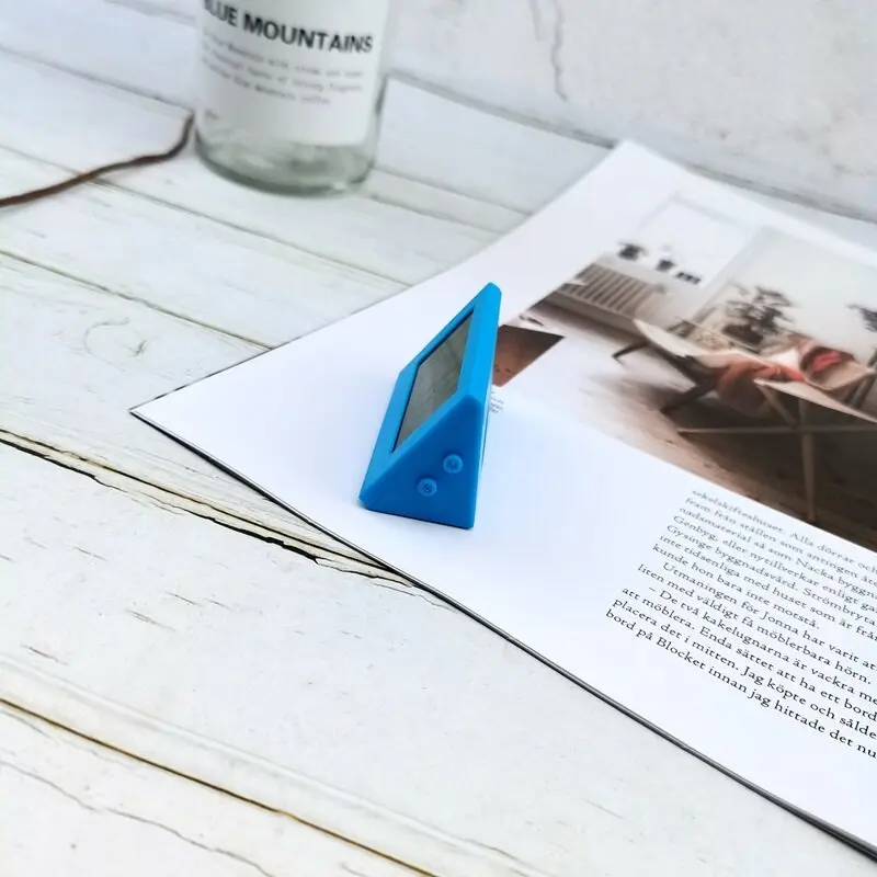 Mini Horloge de Projection Portable, Mini Porte-CléS NuméRique pour Plafond Et Mur, Luminosité Et Volume RéGlables, Horloge à Piles pour Enfants, Personnes âGéEs(Bleu,Ne Contient Pas de Piles