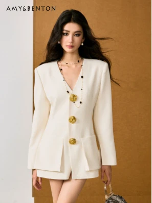 

High-end Fashion V-neck Metal Buckle Single-breasted Slim Blazer Autumn New French Style Temperament Socialite Blazer for Women