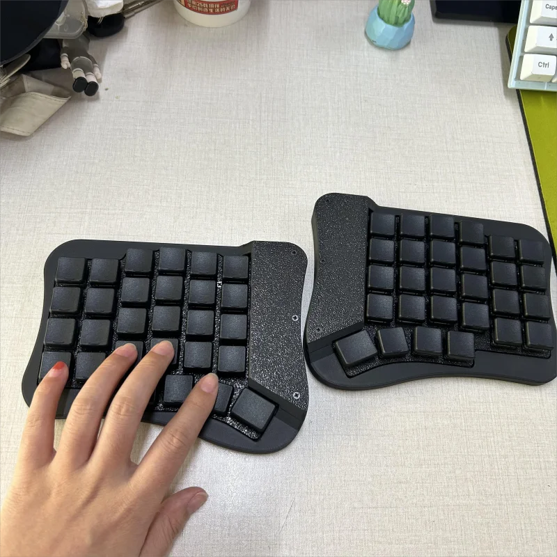 

4X6 Низкопрофильная разделенная клавиатура Zmk Key Change Индивидуальный комплект клавиатуры с возможностью горячей замены Bluetooth/Type-c Сплит-механическая клавиатура