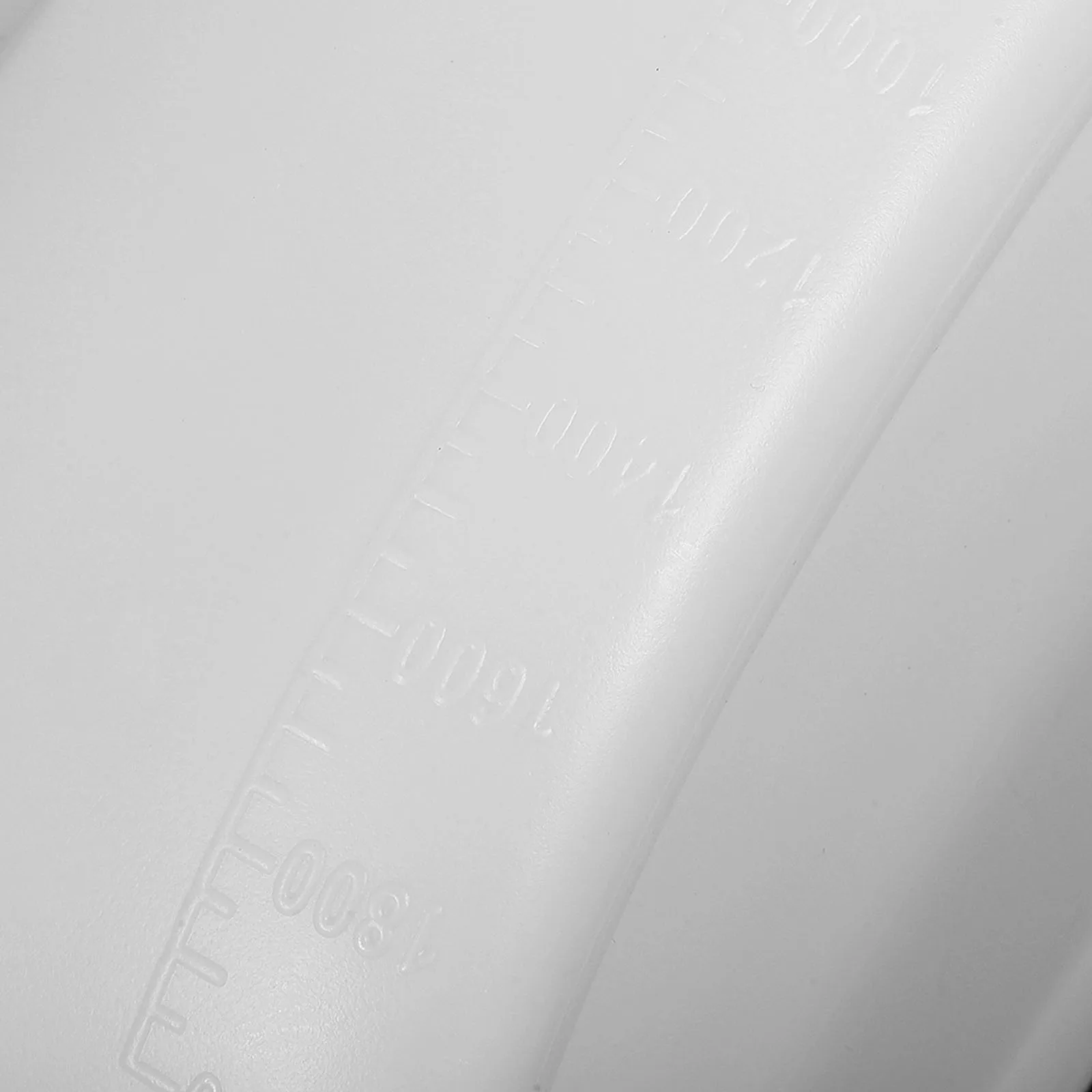 

Portable Male Urinal Plastic Large Capacity Travel Camping Men Urine Bottle Reusable Convenient Outdoor Use Household Men Urinal