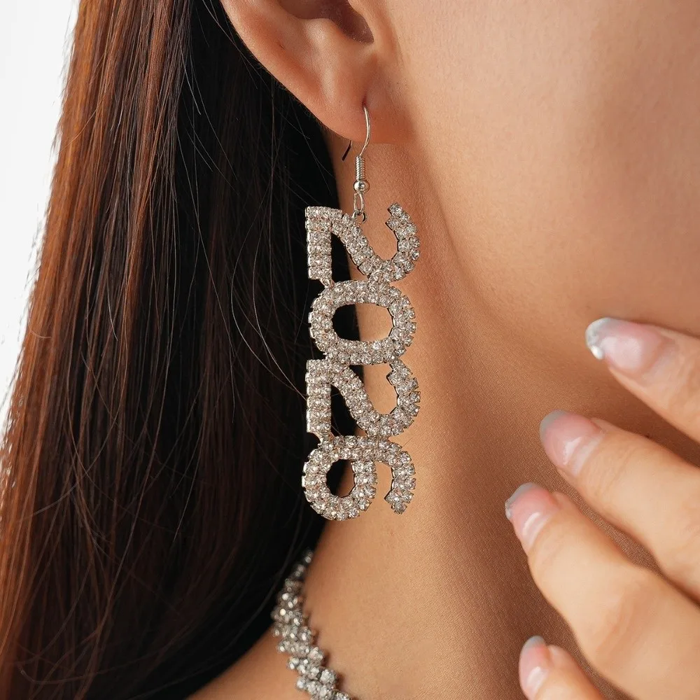 بدلة مجوهرات جمالية عتيقة 2026 مبالغ فيها من حجر الراين سنة جديدة سعيدة أقراط قطرة طويلة لامعة 2026 قلادة عيد الميلاد