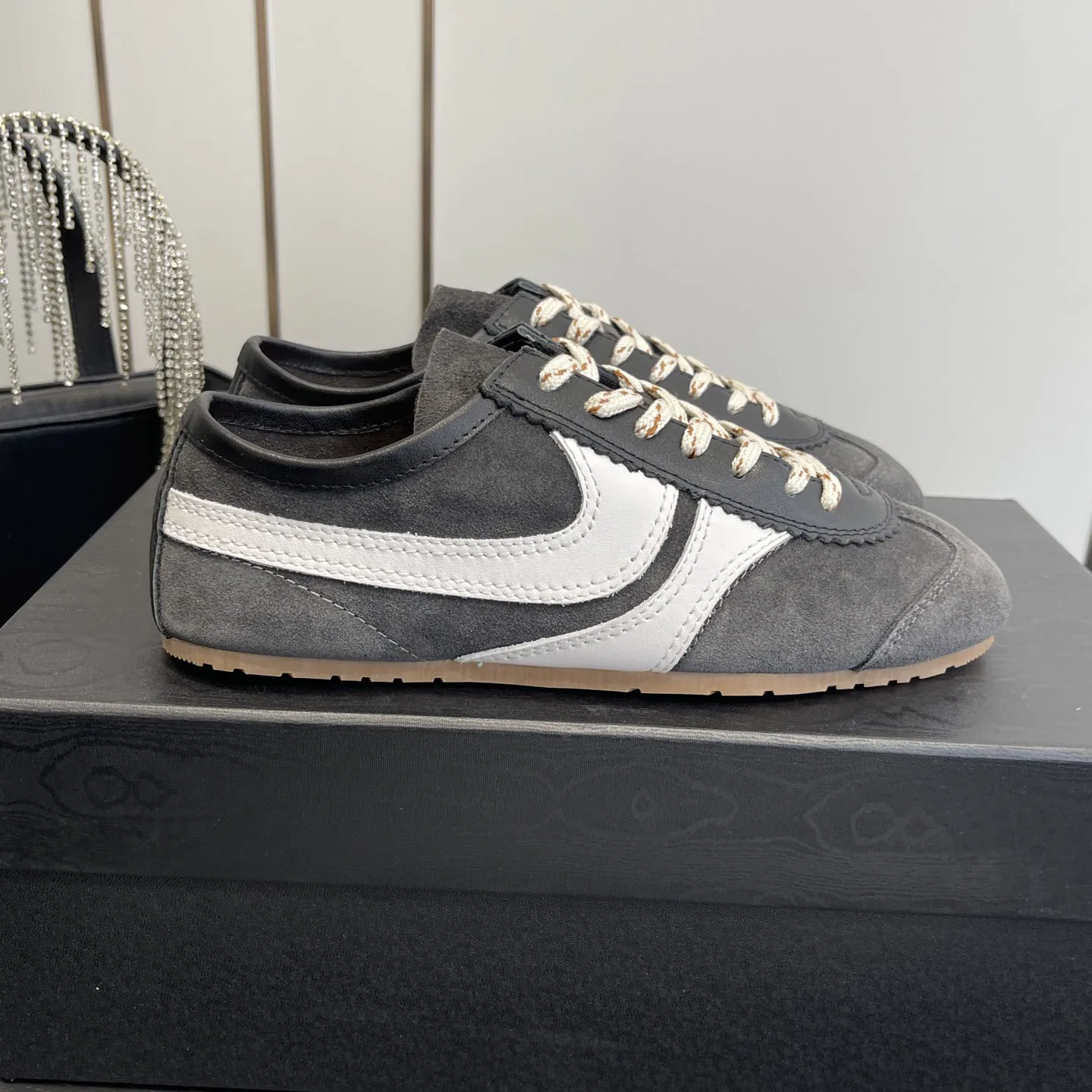 

Women's Suede Leather Low-top Sneakers Nylon Retro German Army Trainers Mesh Shoes
