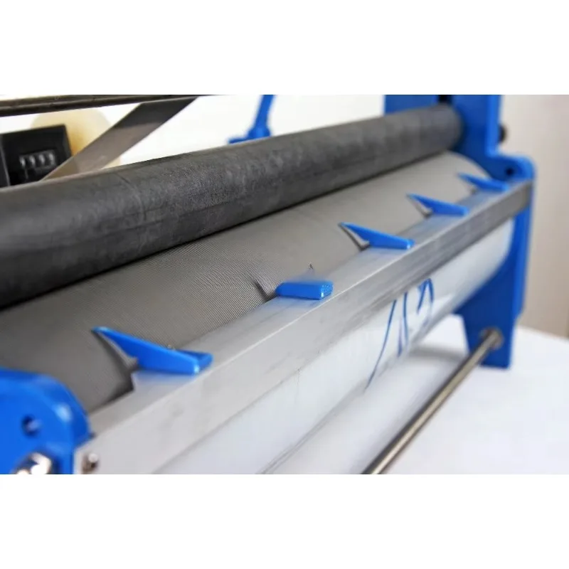 Macchina per incollare la colla per carta da parati a trazione manuale da 530 mm/21 pollici