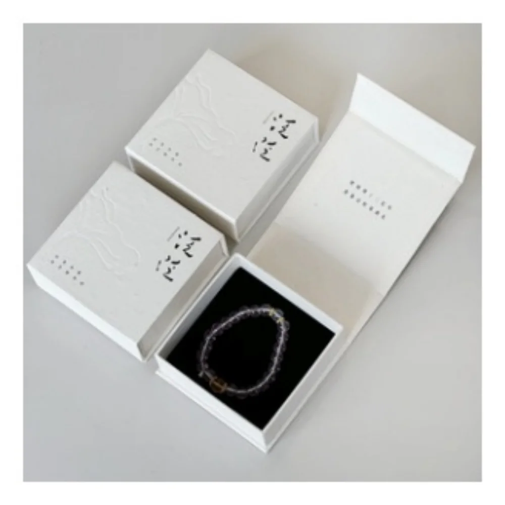 25pcs 9*9*3.5cm Paper box custom logo necklace magnet box with sponge personalized logo jewelry package bulk flip cardboard box