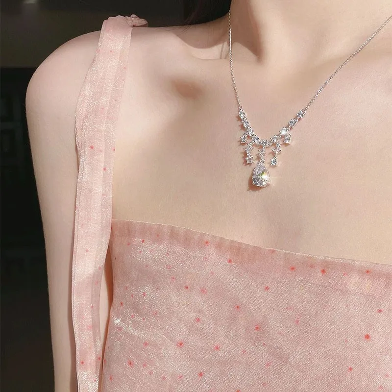 ENSHIR Zircon Water Drop Pendant Starry Necklace for Women Exquiste fashion Design Jewelry Wedding Gifts Wholesale