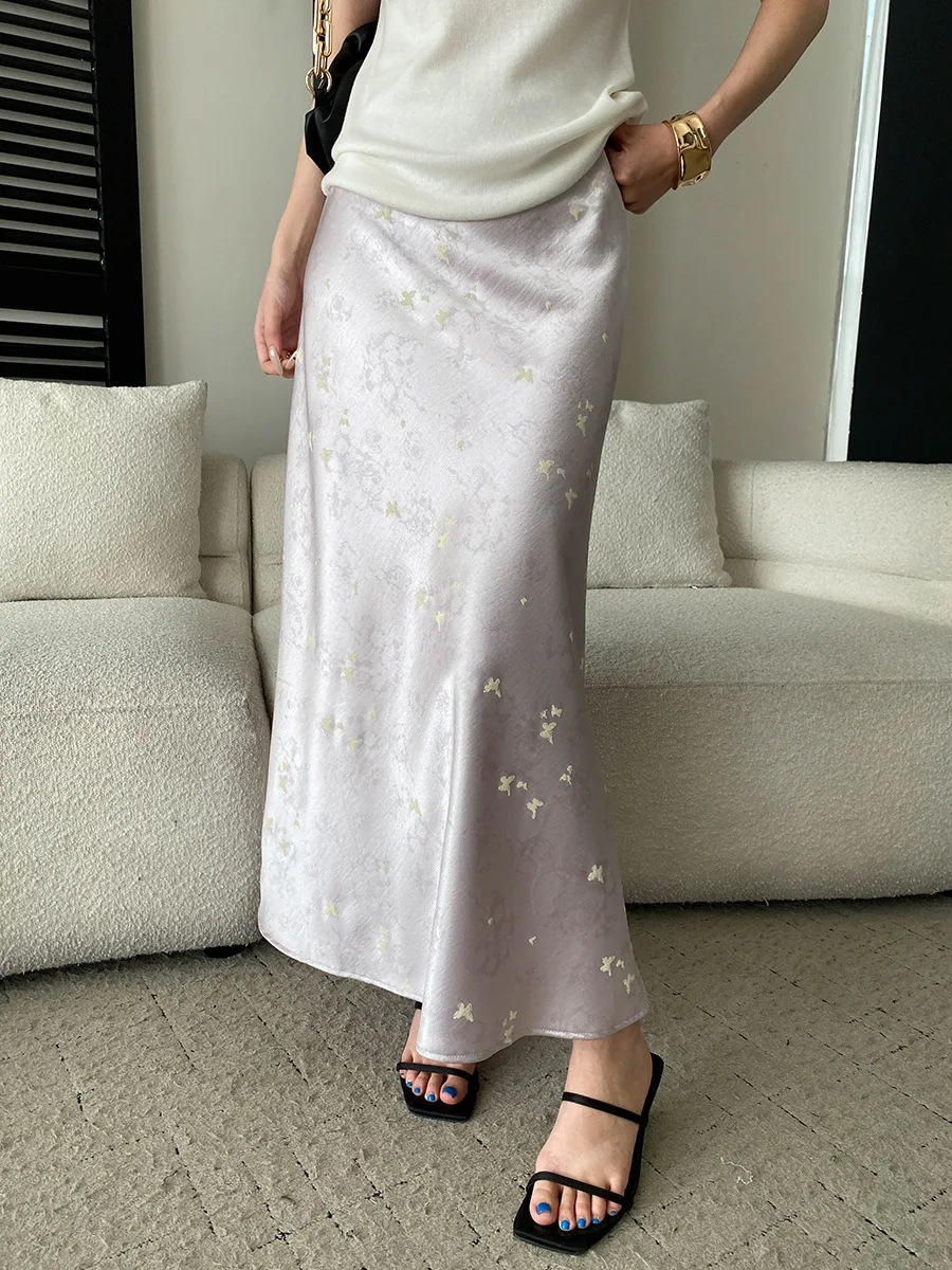 Frühlings- und Sommerrock für Damen im chinesischen Stil mit Schmetterlings-Jacquardmuster, elastischer hoher Taille und drapiertem Satin. – Detail 20