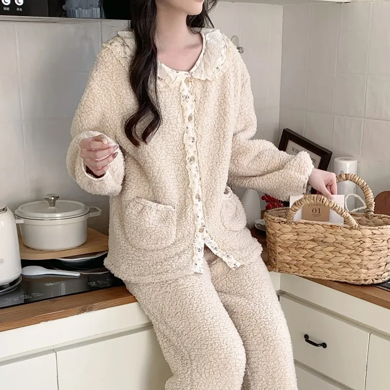 Women's Korean Pajamas Autumn Winter Cute Doll Collar Fleece Loungewear Coral Fleece Loose Fit 2 Piece Set Sweet Princess Style