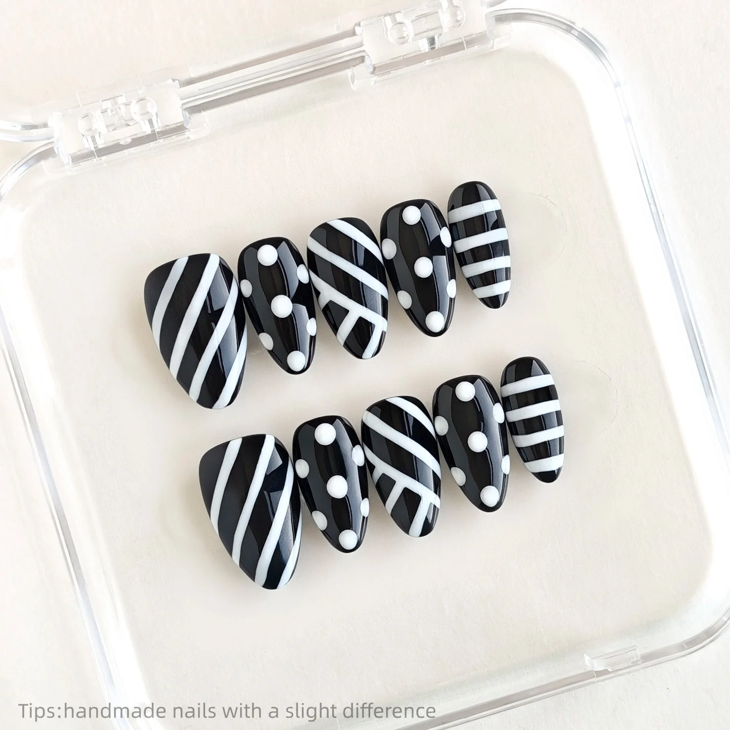

10pcs Handmade Black White Stripe Polka Dot Press on Nails Almond Full Cover Wearable Reusable Trendy False Nails 2026