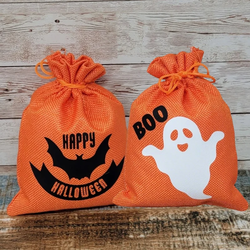 

5pcs Spooky Halloween Burlap Sack Trick or Treat Drawstring Candy Bags for Kids Boys Girls Holiday Party Decoration Accessories