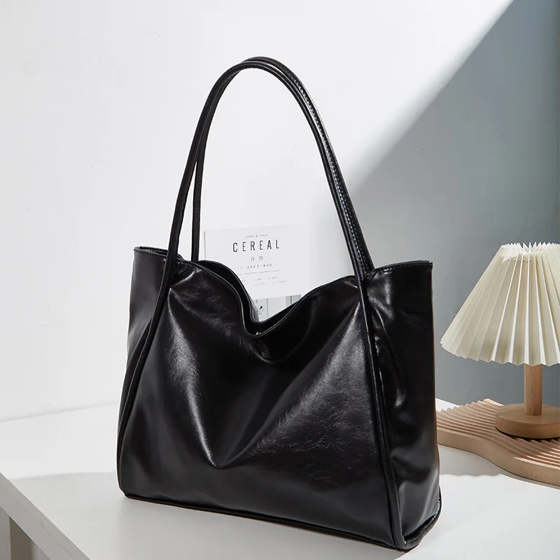 

High Quality Woman Bag Large Capacity Solid Color Shoulder Bags Feminina Luxury Designer Handbags Trendy Commuting Tote Bag