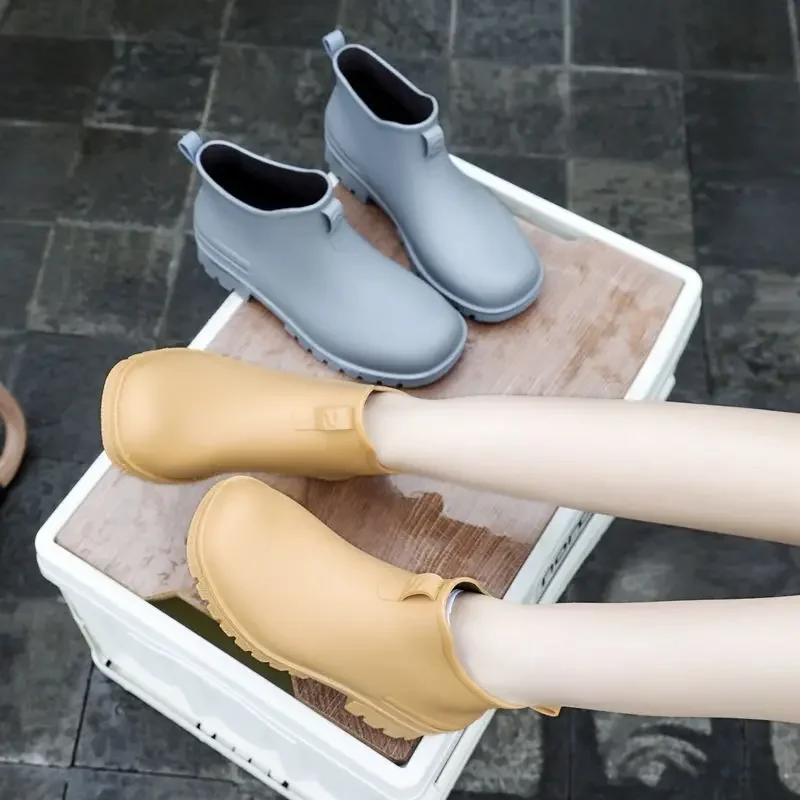 

Короткие осенне-зимние мужские непромокаемые сапоги для молодежи, оригинальные износостойкие без шнуровки, удобная мужская обувь для рыбалки