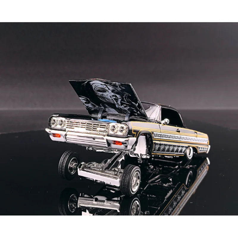 Fine Works64 1/64 Scale Impala LowRider Jumping Car Alloy Collectible Model
