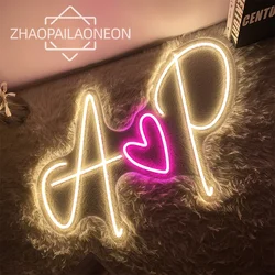 Niestandardowe inicjały Neon LED serca nazwisko imiona pary lampki nocnej do sypialni ściana ślubna dekoracja personalizowane prezenty lampy LED