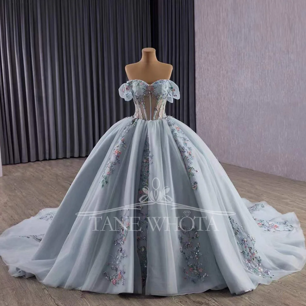 

Abiti Quinceanera Sweetheart Off Shoulder Lace Up Back Appliques Sequined Embroidery Long Silver Grey Princess Quinceanera Dress