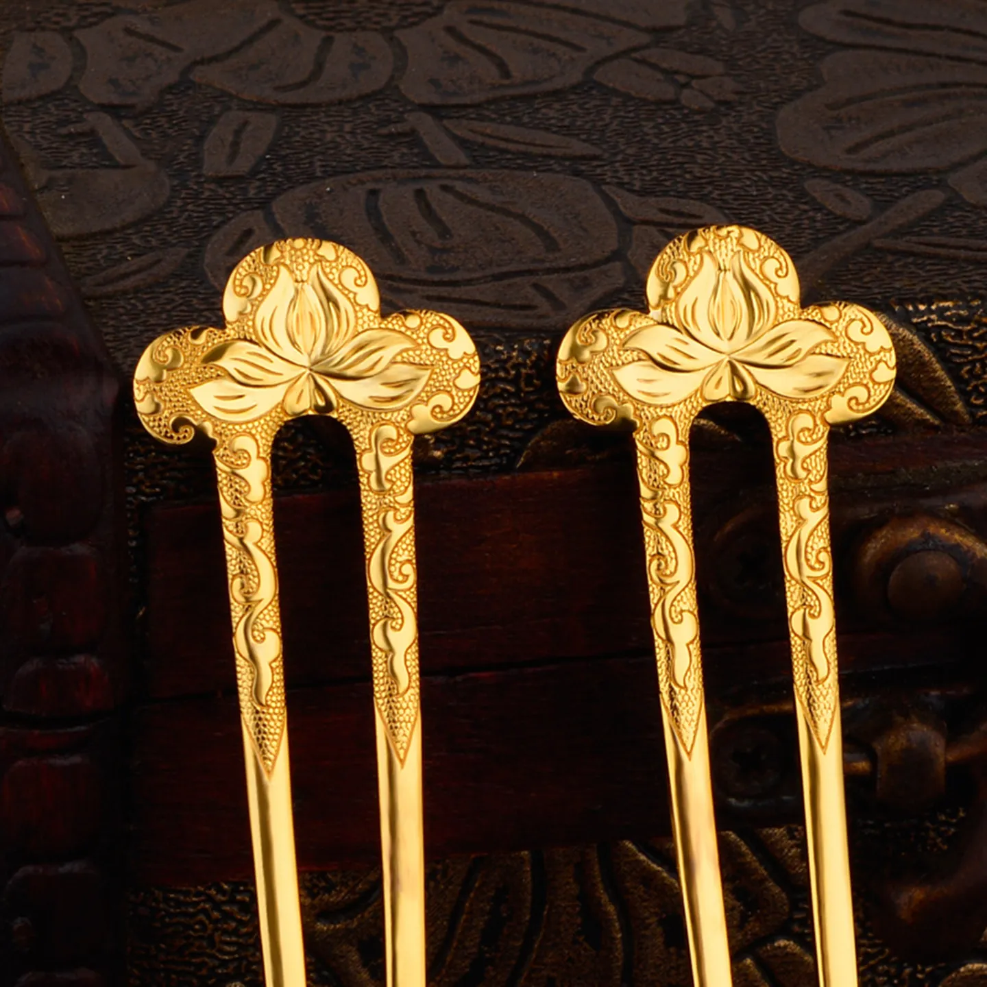 Vintage Chinese Tang Dynasty Engraved Lotus U Shaped Hairpin Gold Plated Copper Lucky Auspicious Hair Stick For Hanfu Cheongsam