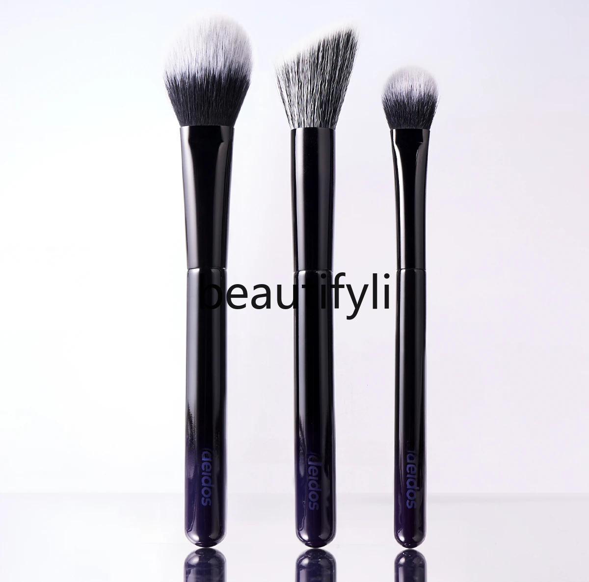 

Oblique Angle Spot Color Grooming Brush Face Portable Soft Hair Beginner Makeup Brush