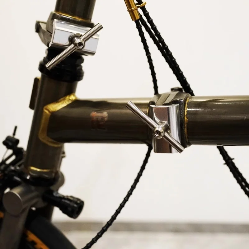 مشبك مفصلي من التيتانيوم بمقبض تثبيت إطار Brompton Cline Pline #2