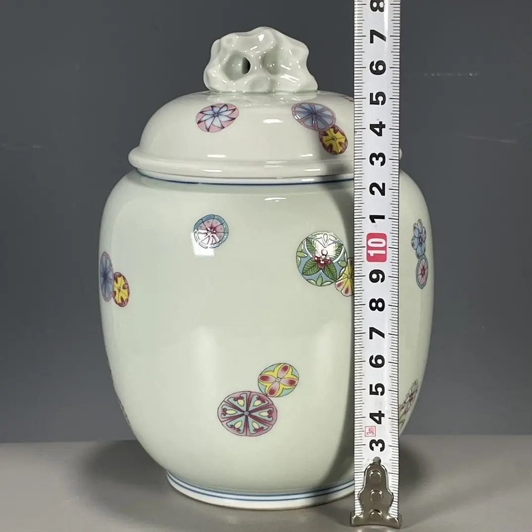 Wucai Hard Enamel Porcelain Jiangjunguan General Helmet Jar, Marked Six Characters 