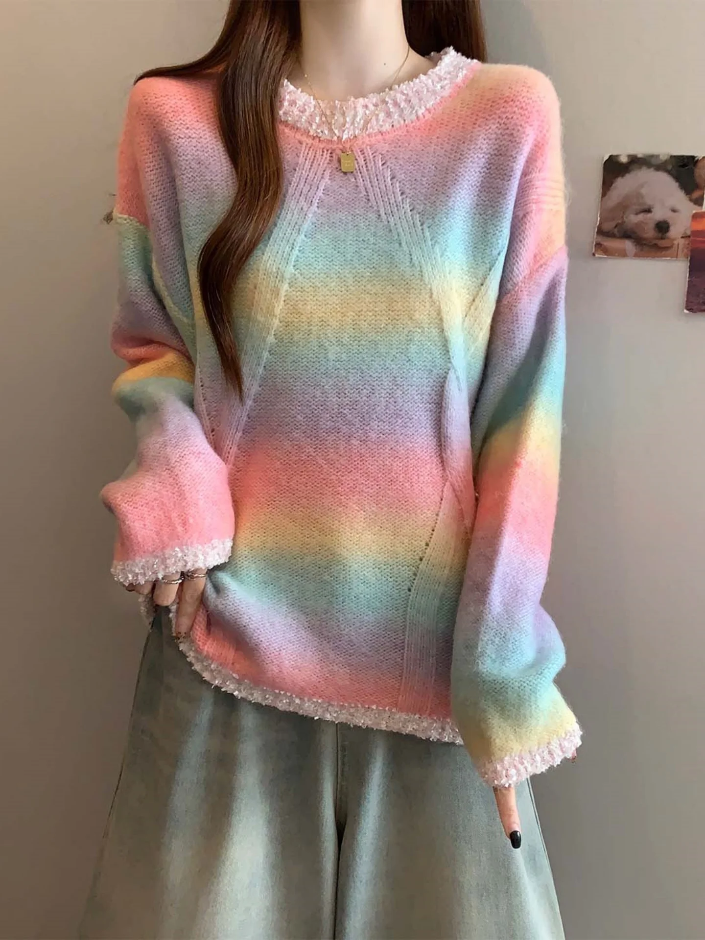 

Женский свитер больших размеров с цветными полосками, свободного кроя, скрывающий живот, вязаный топ, осенне-зимняя мода, корейский стиль