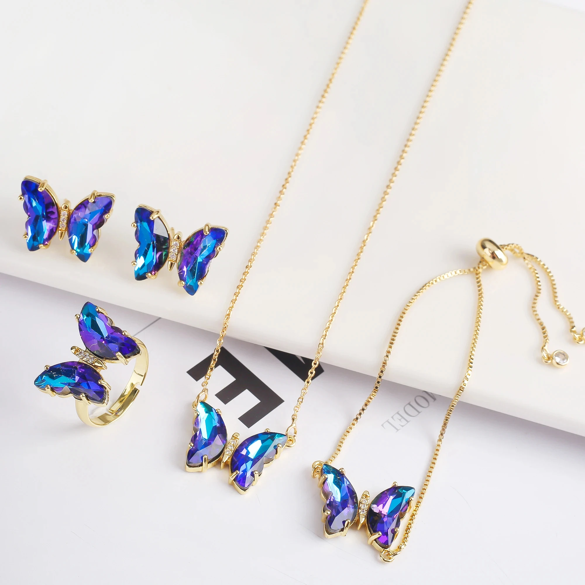 Women Shiny Crystal Butterfly Pendent Necklace Sets Romantic Jewelry Bracelet Ring Necklace Earring Set Dinner Dress Accessories