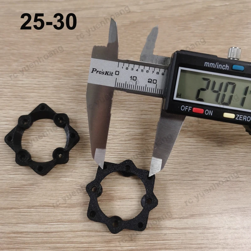 4PCS 3D Stampato 4028 Staffa di montaggio ventola di raffreddamento 35-40mm 30-40mm 25-30mm TPU/ABS Supporto base supporto ventola per RC Drone