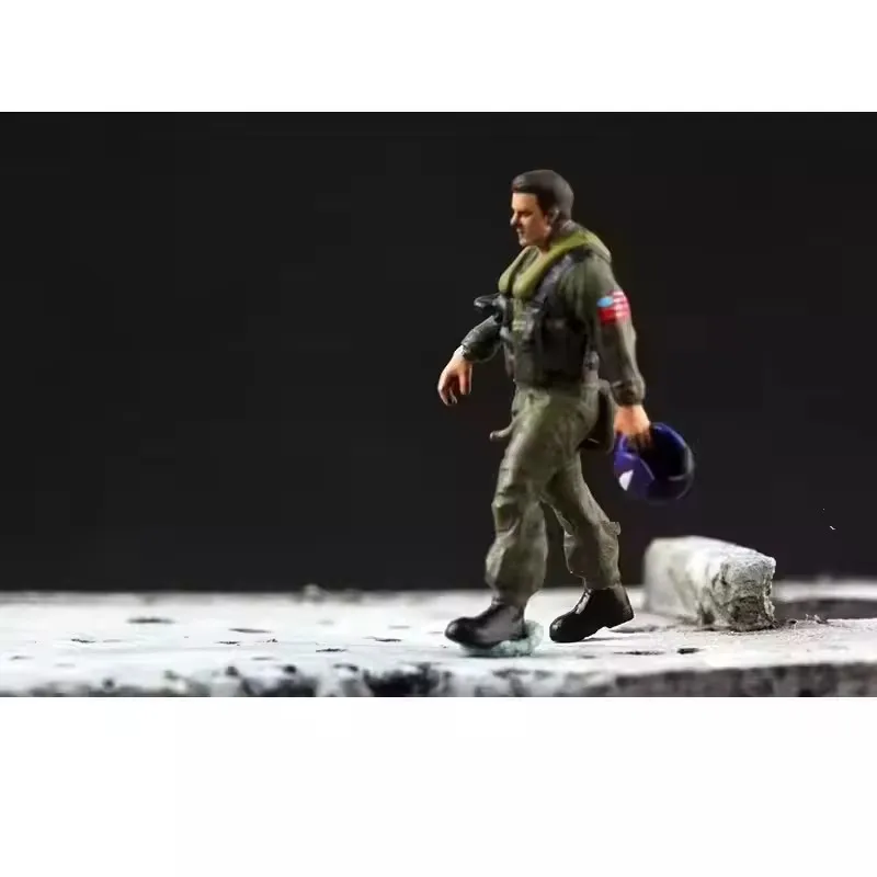 2025 Nuovo 1/72 Bilancia 1 Pz US Navy Fighter Pilot Soldati Action Figures Modello FAI DA TE Scena Collezione di Accessori Display Giocattoli Bambole