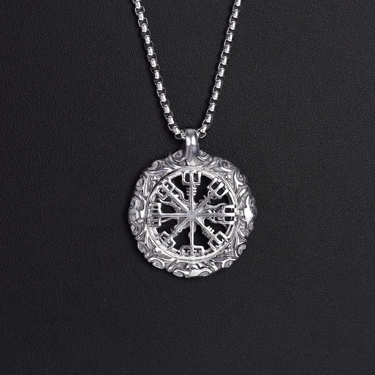 

Norse Rune Vikings Compass Trident Necklaces Vintage Men Stainless Steel Hollow Out Sun Amulet Pendant Scandinavian Jewelry Gift