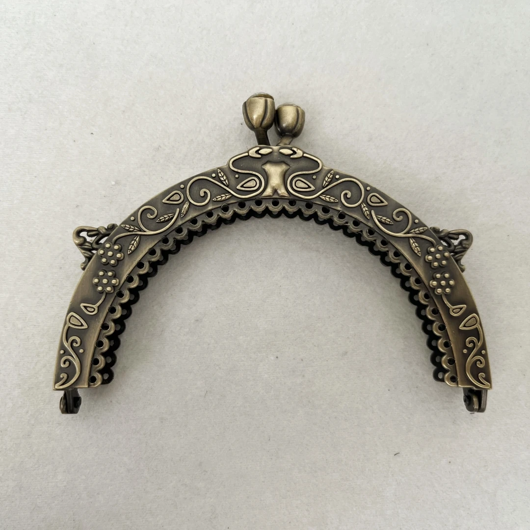 10.5cm Vintage Purse Frame Sewing Bag Holes Wallet Pouch Frame Bag Clasp Hardware Supply Bag Chain Clip Decorative Rinestones