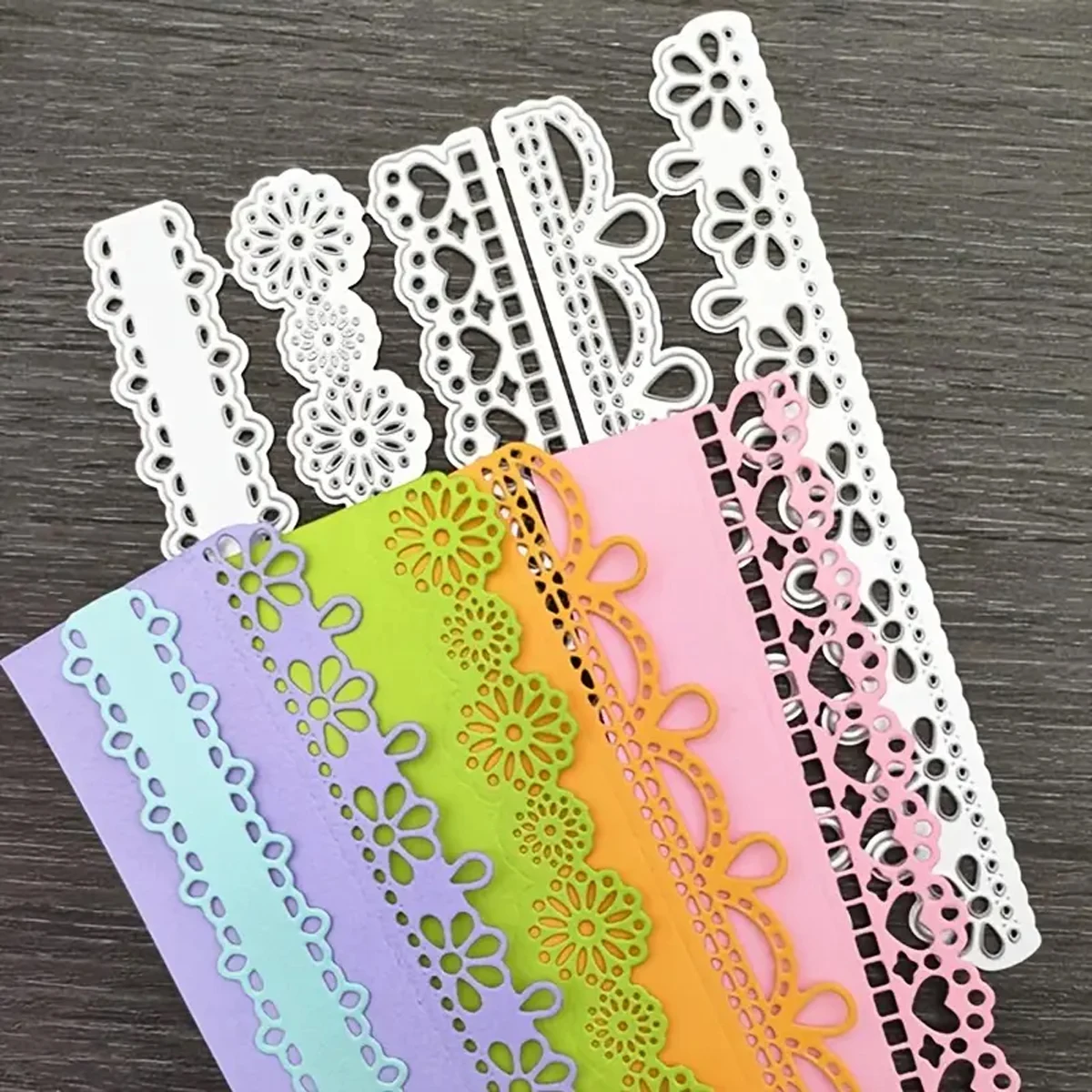 1 Stück Metall-Stanzform zur Herstellung von Papierkarten, Sammelalben, DIY-Fotoalben, dekorativen Spitzenrahmen, Schneidformen