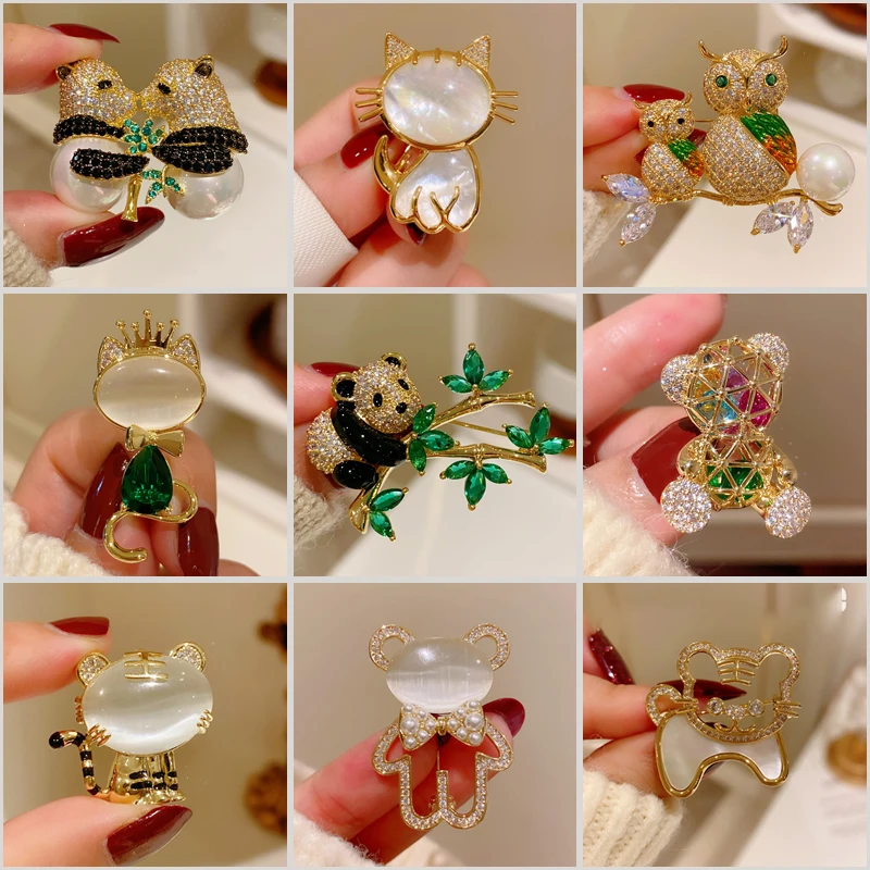 

Cute Little Animal Zircon Brooches for Women Men Luxury Design Tiger Panda Gold-plated Corsage Jacket Clothing Accessories Pins