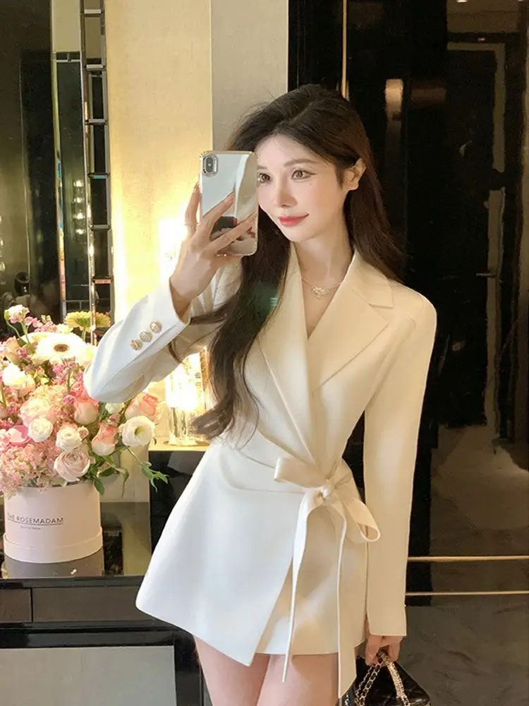 Solid Color 2026 Autumn New Korean Style Slimming Belted Blazer with Waist-Cinching Design for Women Lace-Up Jacket White Black