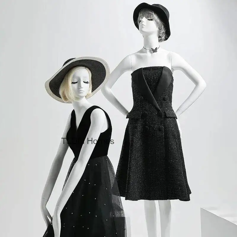 

Манекены для демонстрации одежды: женские, в полный рост, в скандинавском стиле, для витрин, из стекловолокна