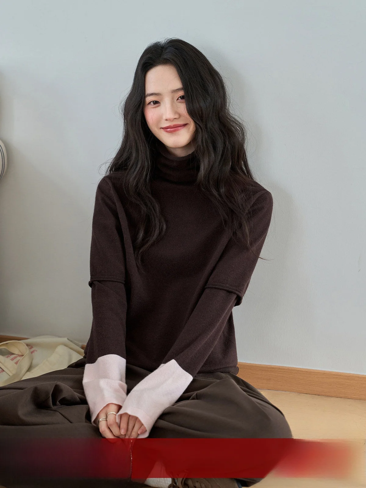 

MoZao Coffee Knitted High Collar Long Sve Loose Fit T-irt Women's Winter Base Layer Patchwork Top Korean Sle Commute