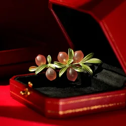 Exquisite Retro Pastoral Plant Brooch Scarf Buckle Pin Literary Forest Orange Berry Brooches Design Temperament Pin Accessories