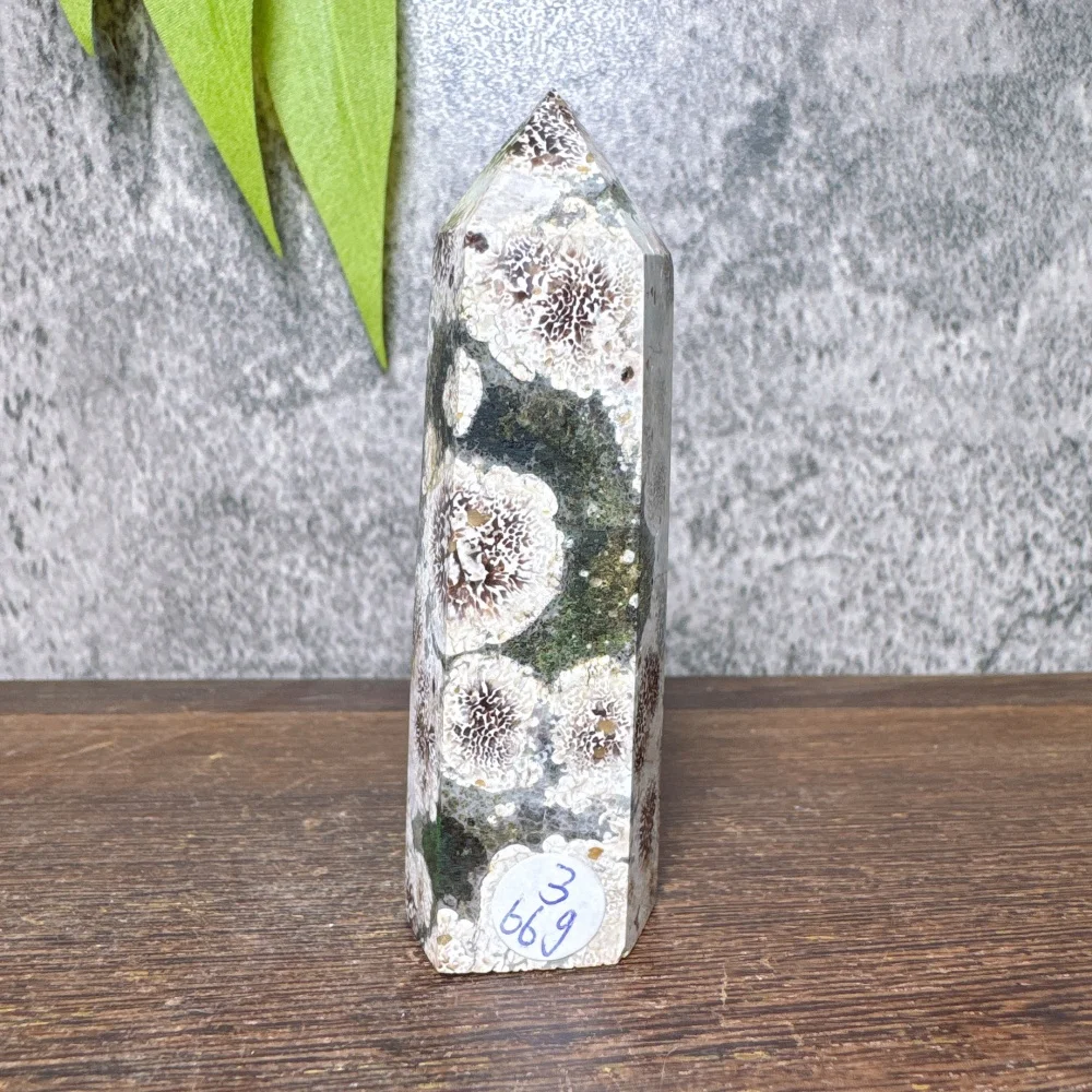 Green Cherry Blossom Flower Agate Crystal Tower Polished Crystal Gift for Parents Crystal Crafts Collection