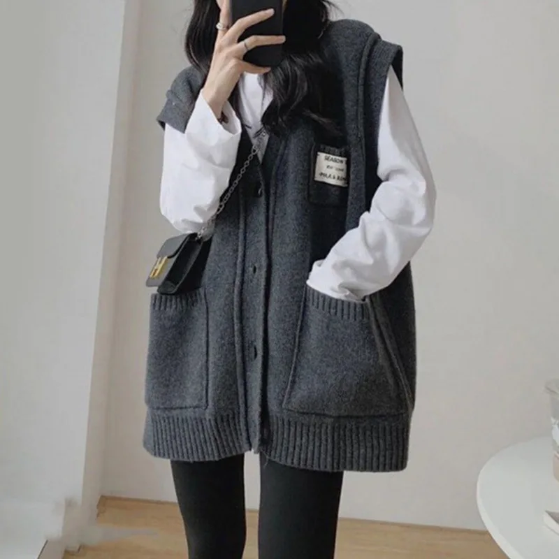 

Casual Knitted Cardigan Vest Women's Autumn/Winter 2025 New Korean Edition Age Reducing Women's Top