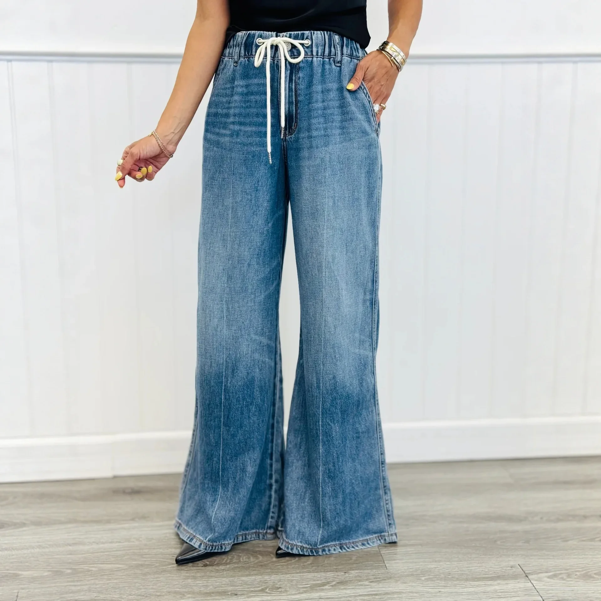 

Retro Elastic Waist Slightly Pulled Jeans Women's Y2k High Street Washed and Old Design Floor-mopping Trousers