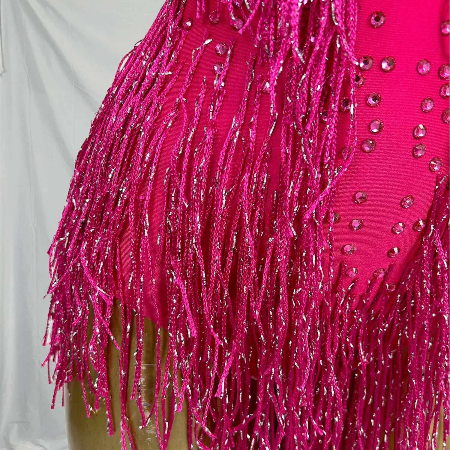 Xinliusu 9-Farben-Trikot mit glitzernden Diamanten und Quasten, Nachtclub, Tanzshow, Bühnenkleidung, Stretch-Body, Party, Sängerin-Outfit