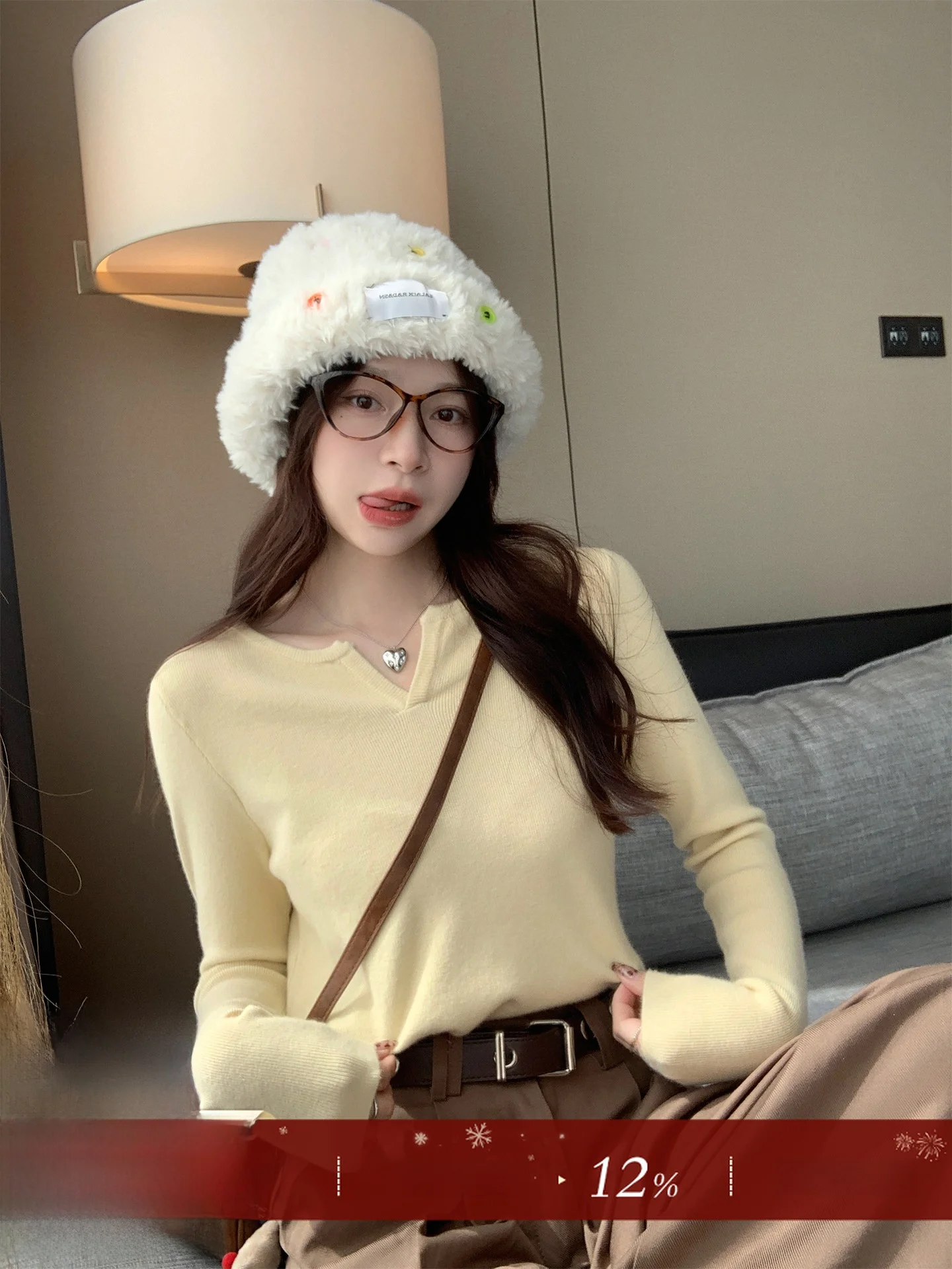 

Желтый вязаный свитер для женщин, базовый слой, корейский стиль, теплый, на раннюю весну, с V-образным вырезом, длинными рукавами, стандартный крой