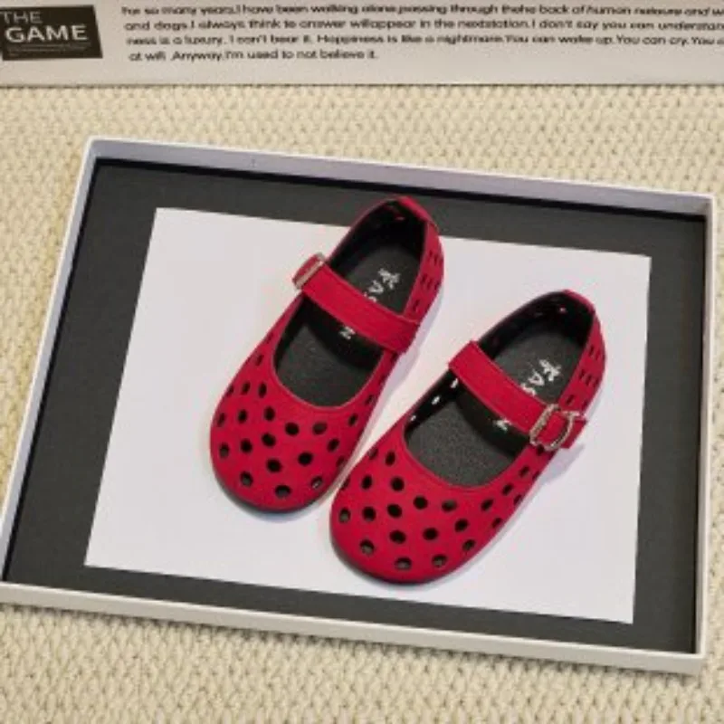 

Girls Flats Round Toes Sweet Children Leather Shoes Hollowed-out Dots Elegant 2025 New Fashion Kids Princess Dance Shoes Soft