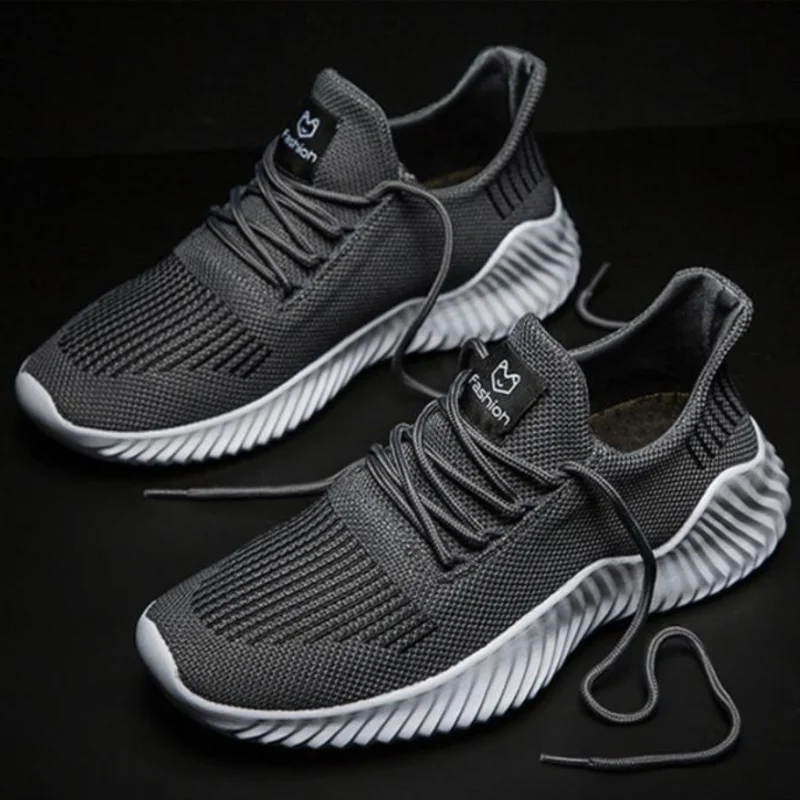 

Men's Sneakers High Quality Casual Lightweight Walking Shoes Breathable Mens Outdoor Running Shoes New Plus Size Tenis Masculino