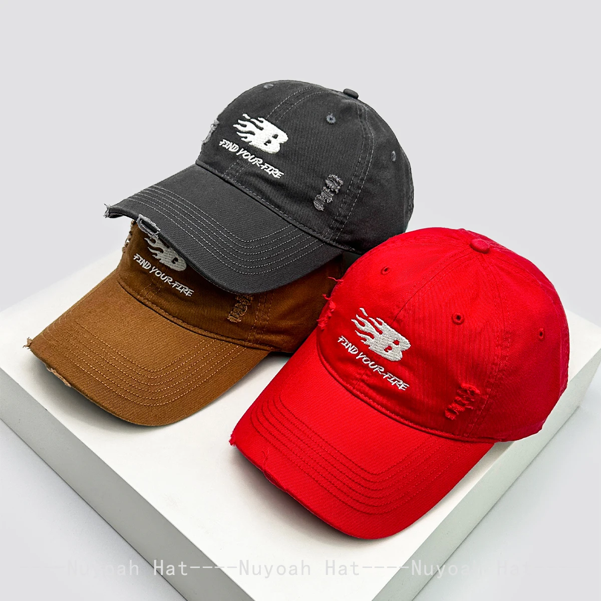 

New Men Women Broken Style Embroidered B Letters Baseball Hats Sunshade Street Versatile Personal Peaked Caps Fashion Casual ins