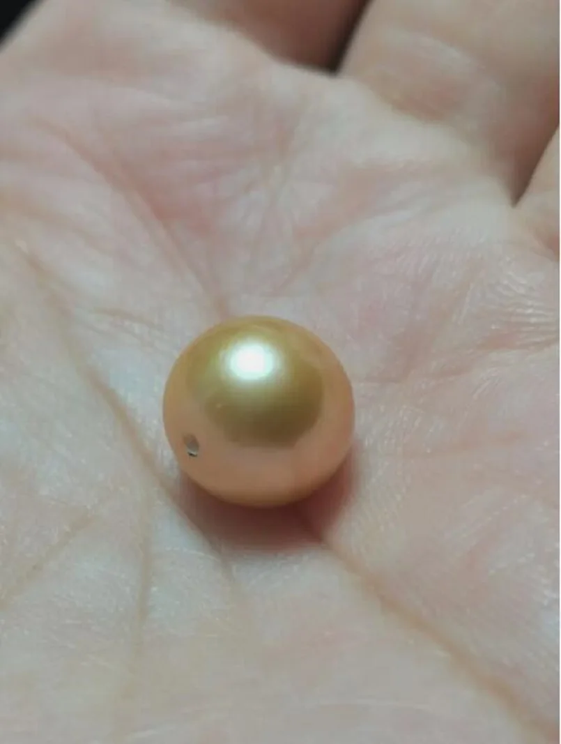 Magnificent 7.5-8mm Natural AAA+ Round South Sea gold Loose Pearl Half Drille