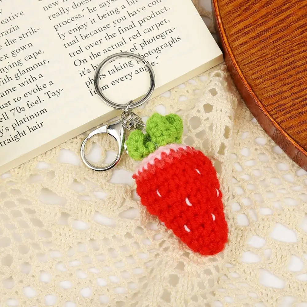 Creative Strawberry Knitted Keychain Pear Peach Cherry Fruit Key Ring Simulation Handmade Knitting Pendant Jewelry Gift