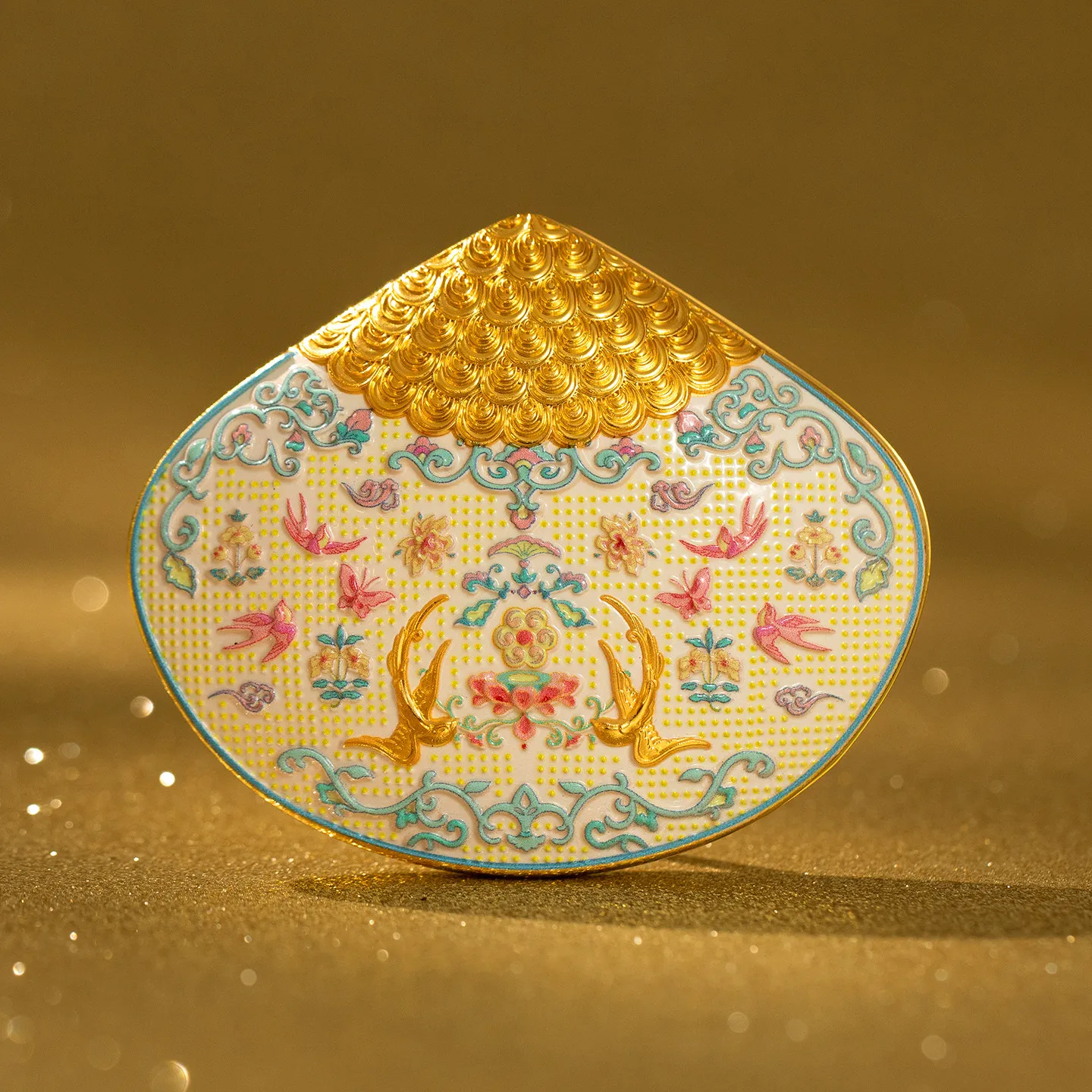 

Golden Pattern Body Mirror Women's Exquisite Portable Small Mirror Makeup Mirror Exquisite Gift Souvenir