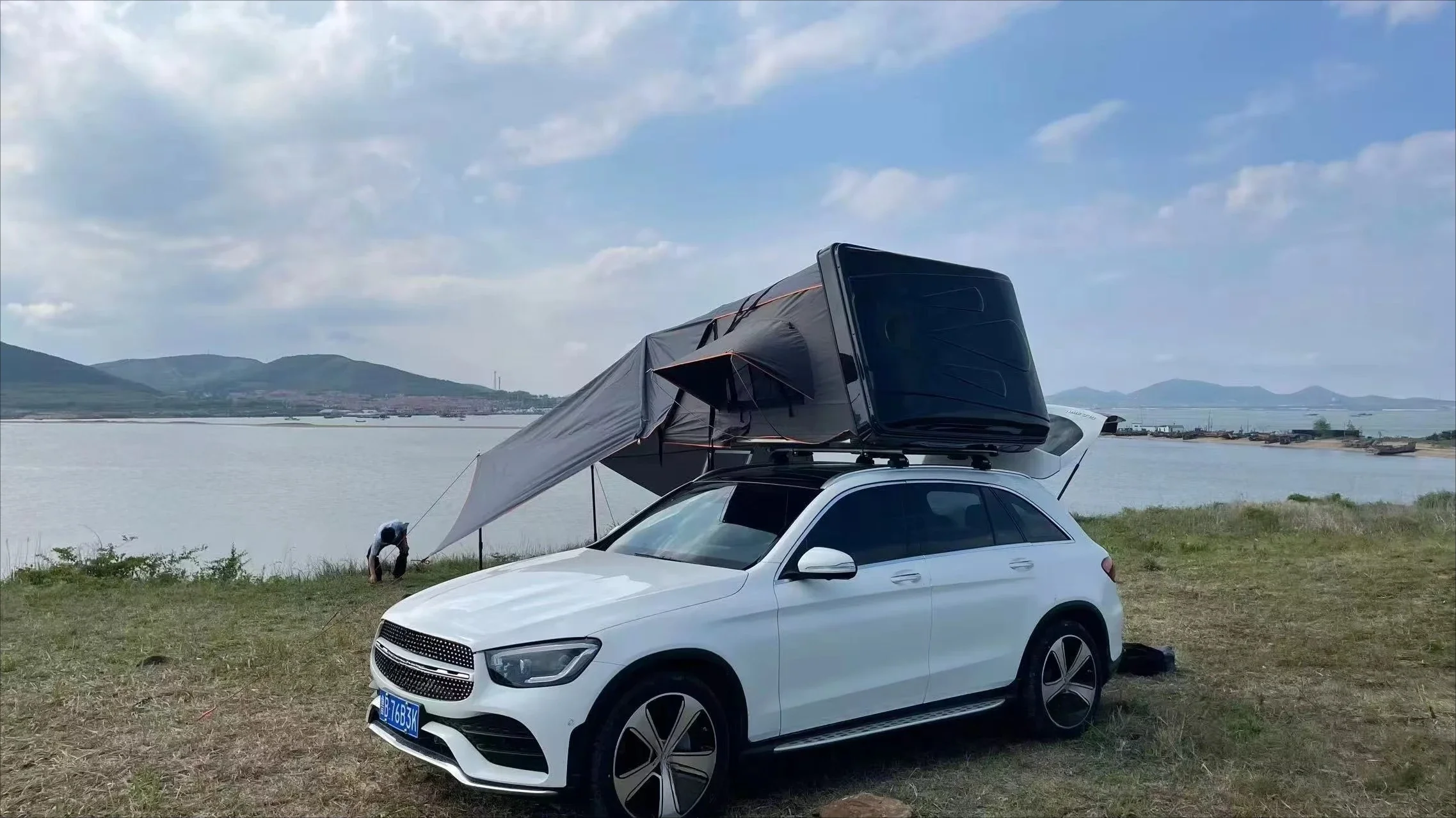 2026 New Design UV Protection Side Opening ABS Hard Shell Roof Tent Spacious Space Tent Camping Tent